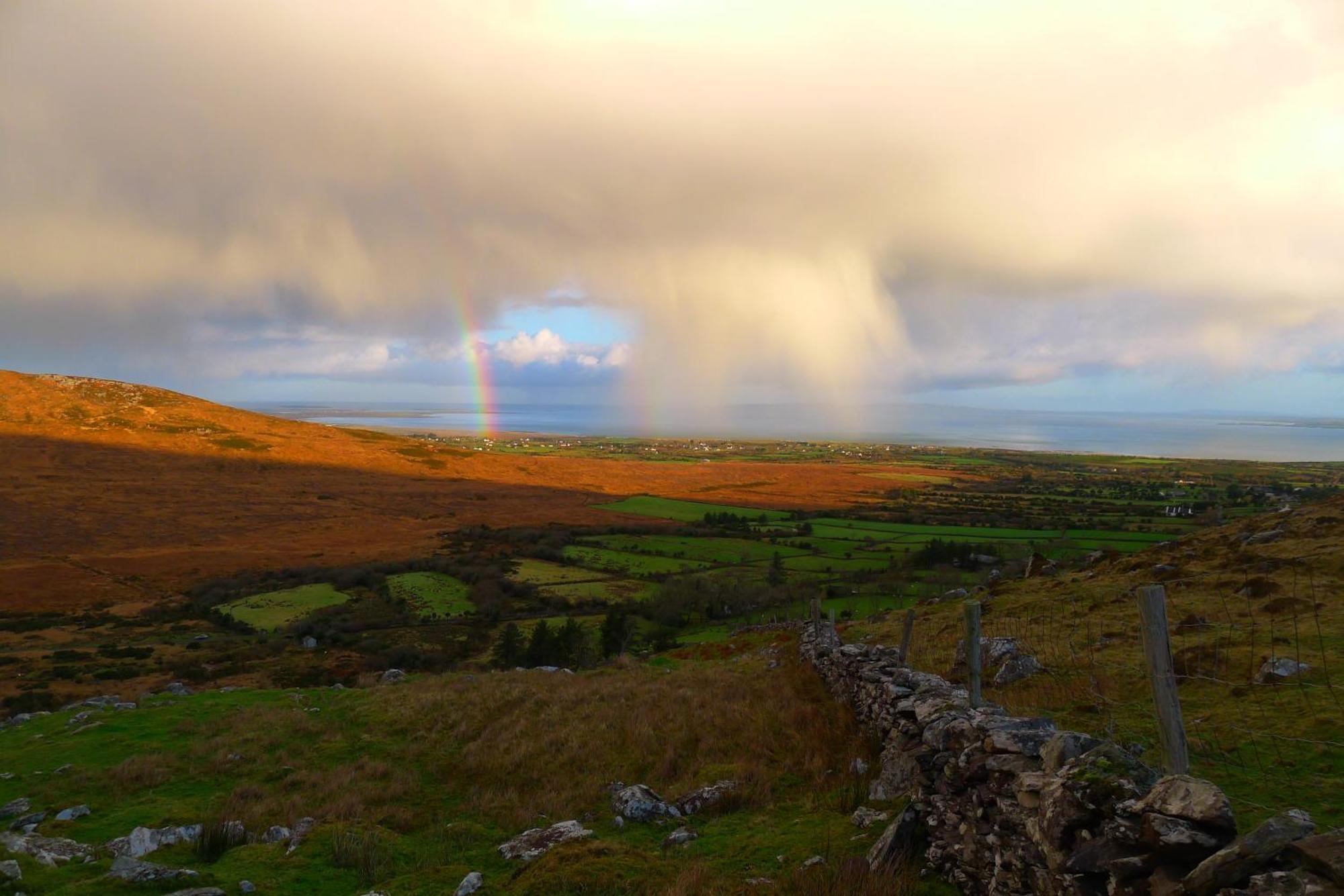 Keanes Of Curraheen, Bar, Restaurant & Accommodation Tralee Bagian luar foto