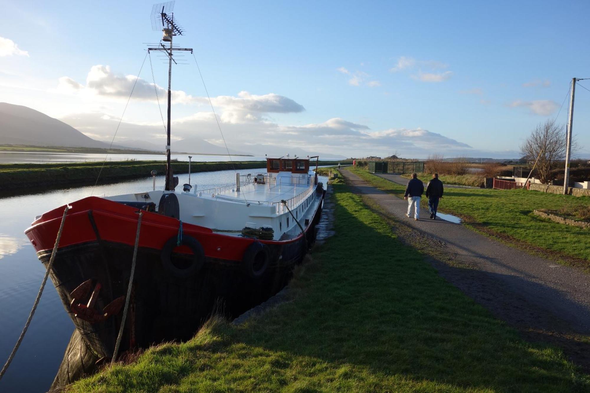 Keanes Of Curraheen, Bar, Restaurant & Accommodation Tralee Bagian luar foto