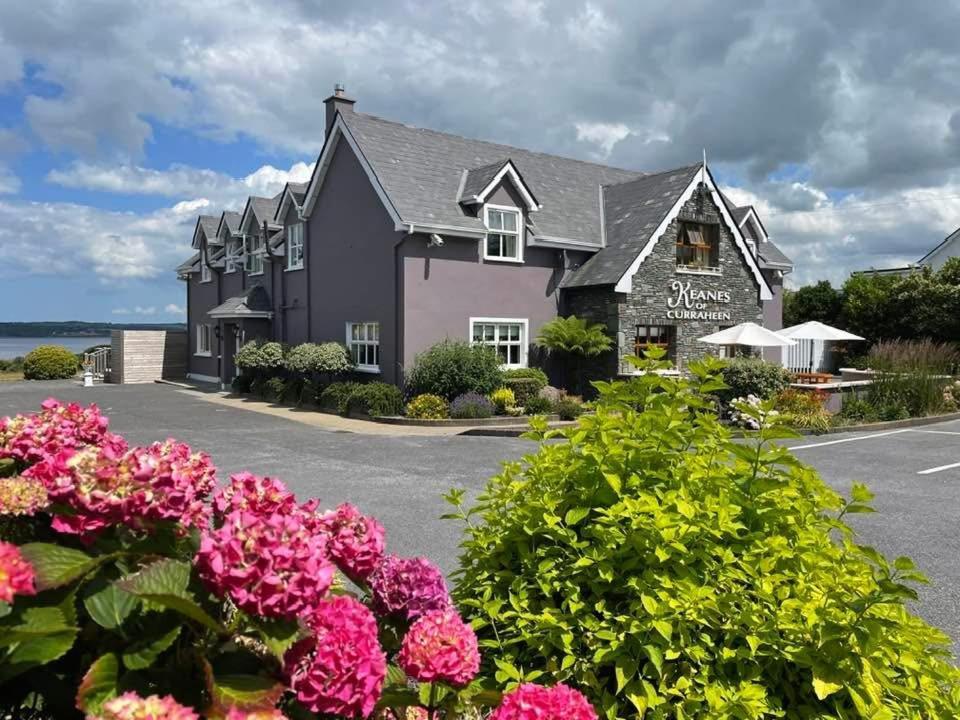 Keanes Of Curraheen, Bar, Restaurant & Accommodation Tralee Bagian luar foto