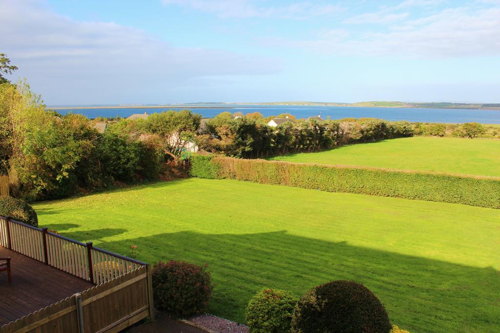 Keanes Of Curraheen, Bar, Restaurant & Accommodation Tralee Bagian luar foto